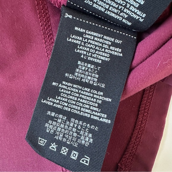 NWT Indian Motorcycle Womens Maroon Sleeve Print Quarter Zip - UV Protection - Picture 10 of 10